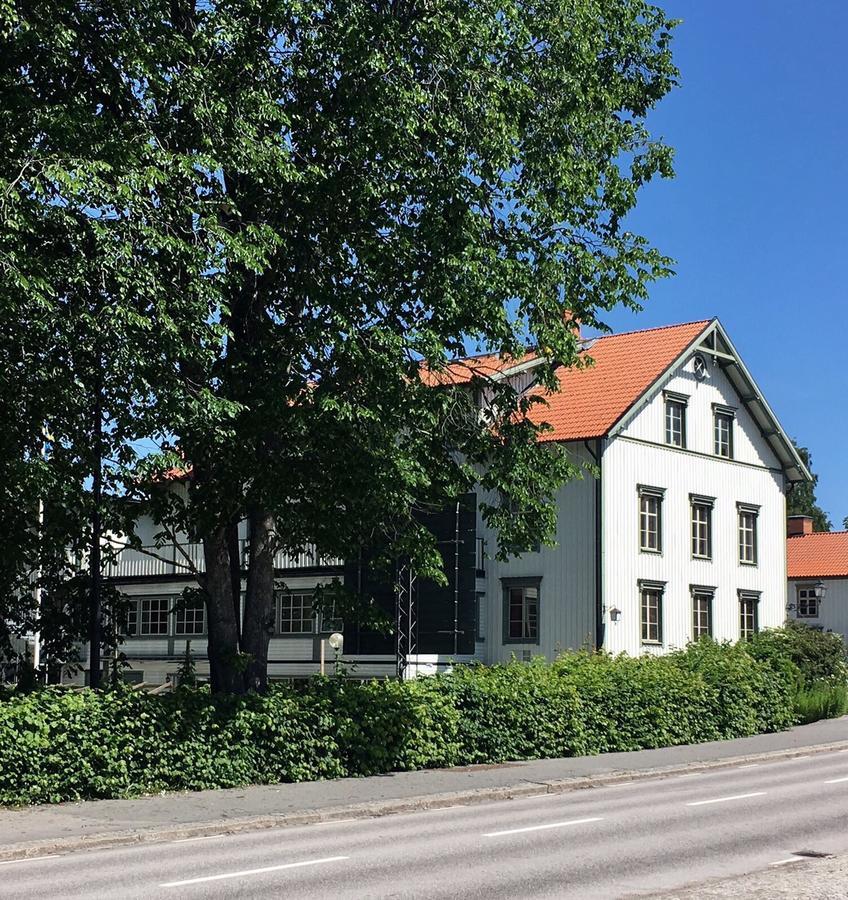 Kisa Waerdshus & Hotell Экстерьер фото